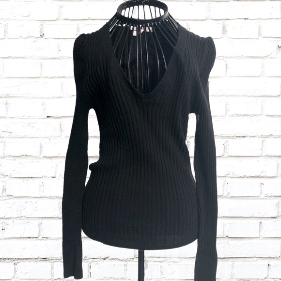 Victoria's Secret Sweaters - Victoria Secret Black Cable V Neck Sweater